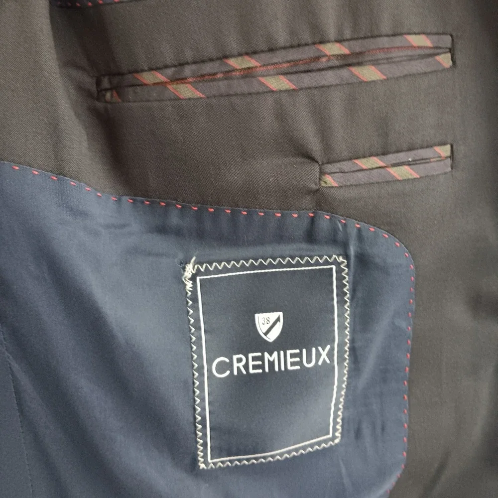 Cremieux Blazer Mens 46 Navy Blue  Made in Canada 2 Button Sport Coat